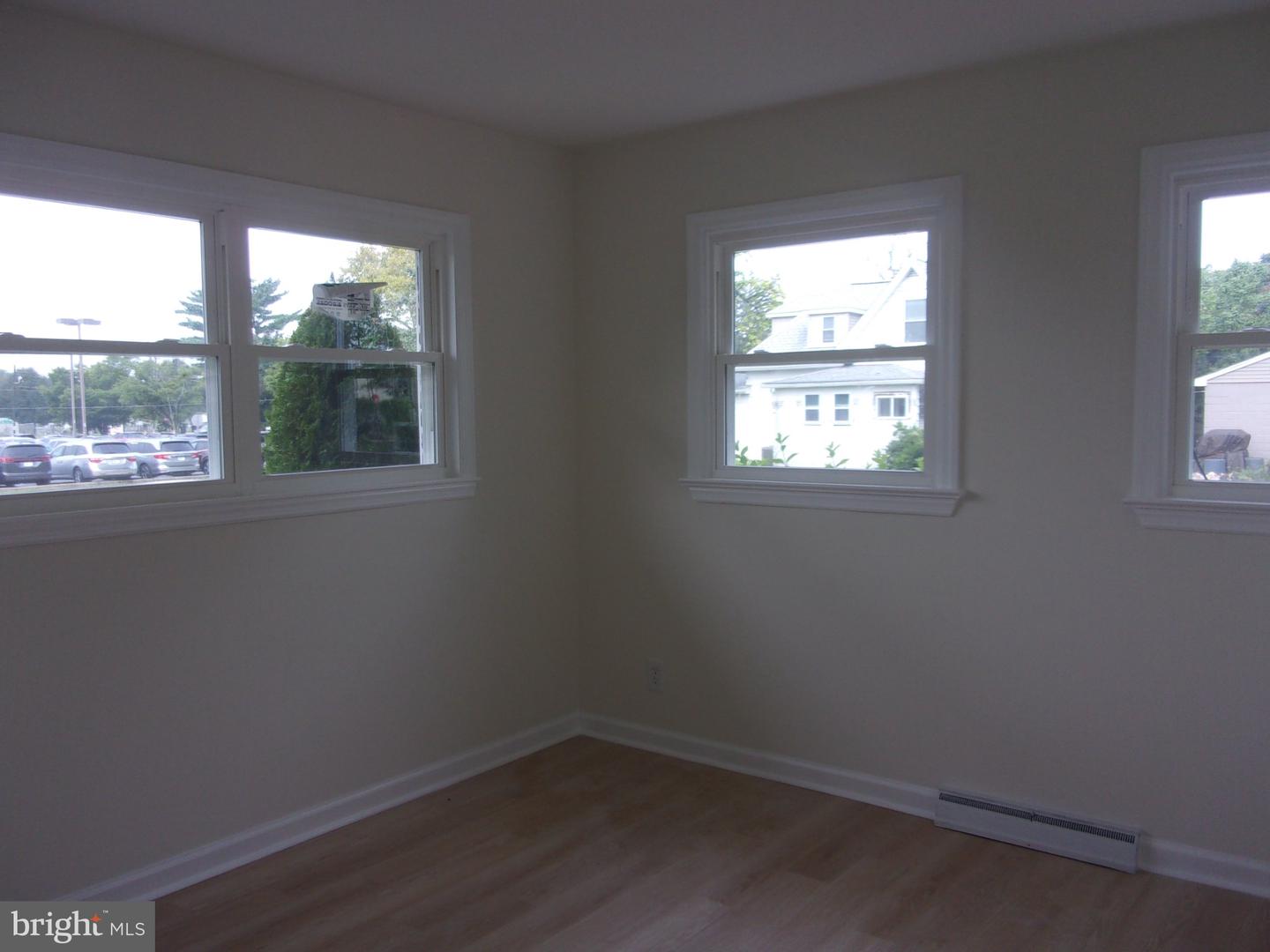 36 Park Ave Property Photo 9