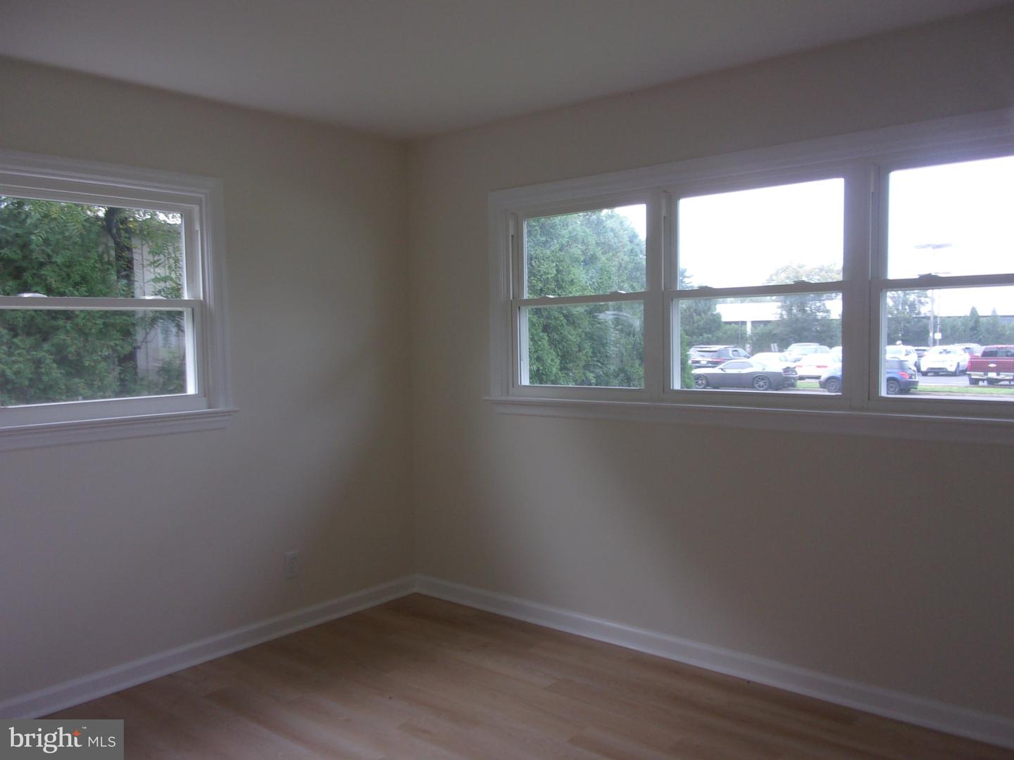 36 Park Ave Property Photo 12