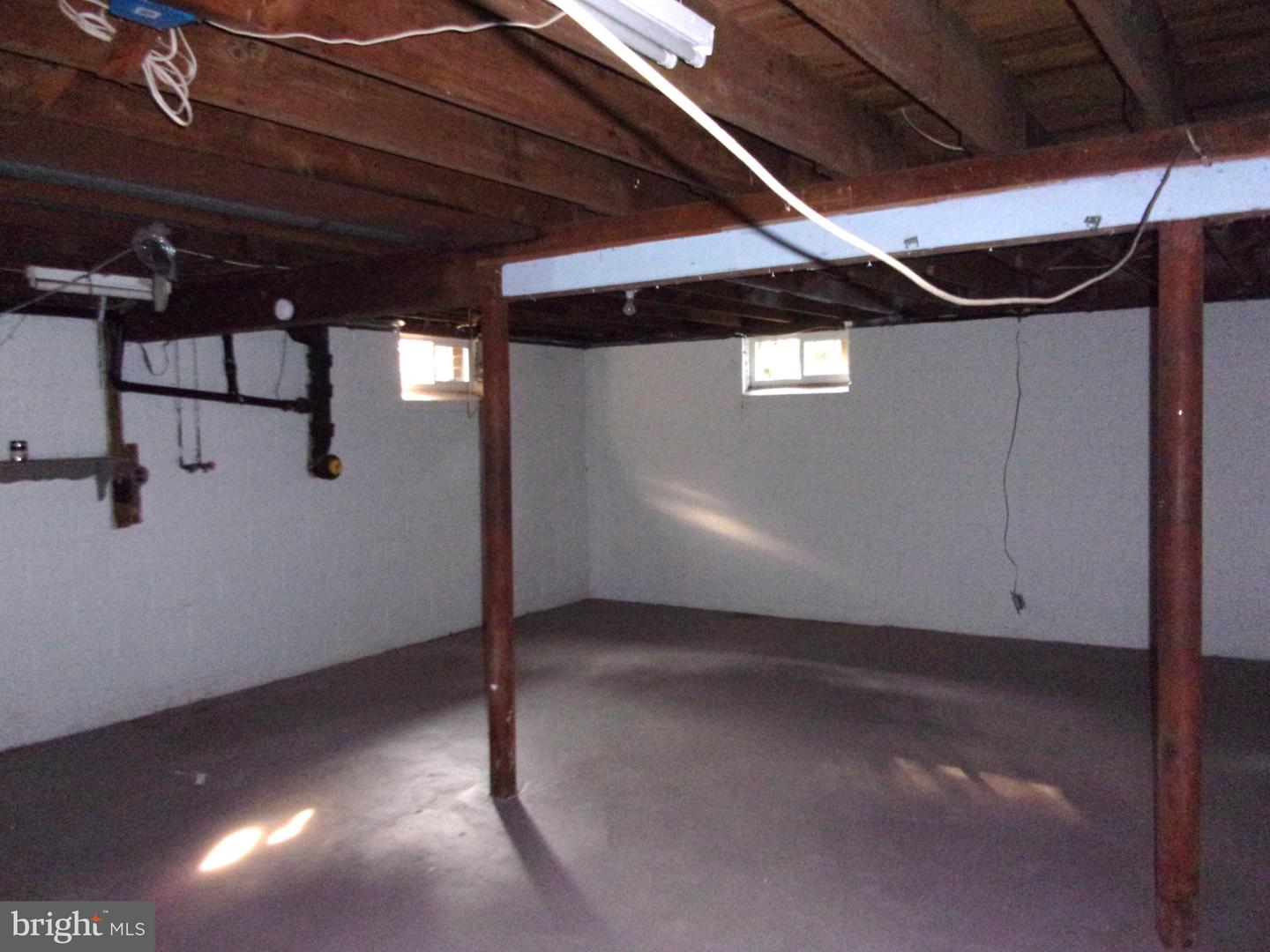36 Park Ave Property Photo 16