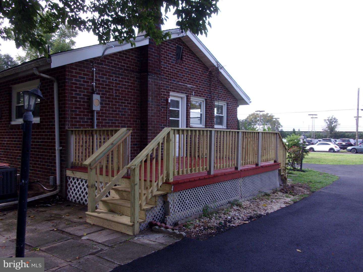 36 Park Ave Property Photo 18