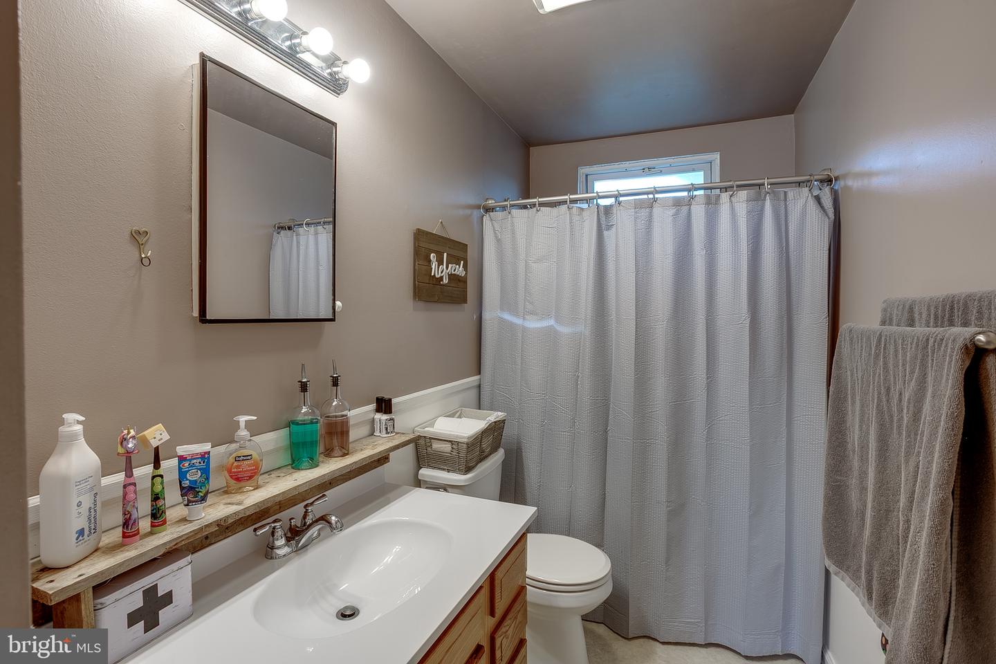 19 Dundalk Ln Property Photo 15