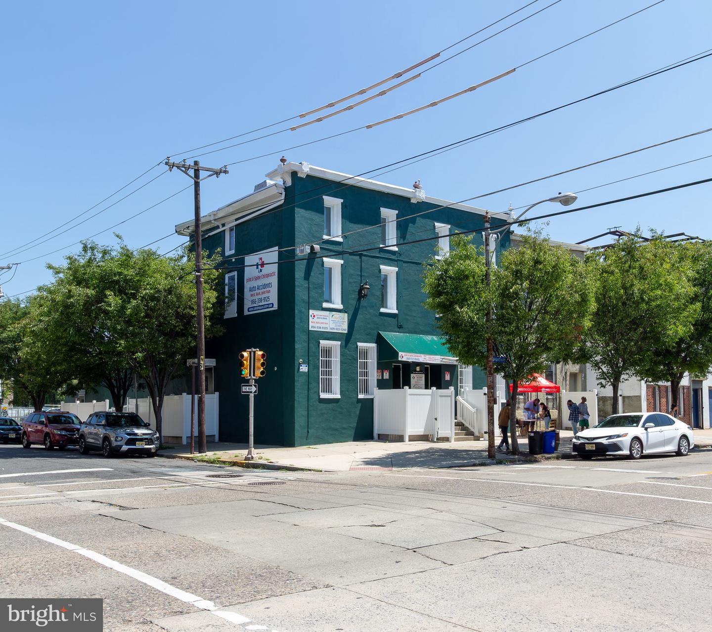 602-604 BROADWAY Property Photo 1