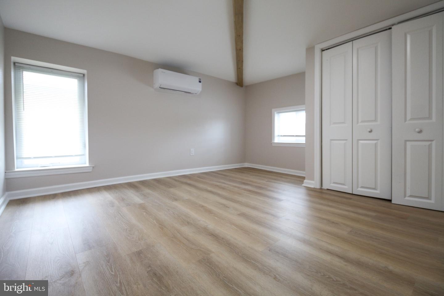 602-604 Broadway Property Photo 13