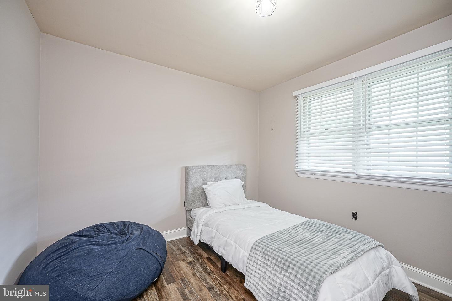 2 Broadview Ave Property Photo 14