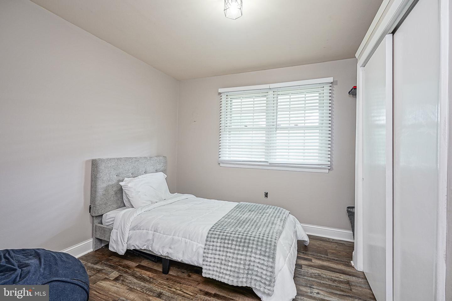 2 Broadview Ave Property Photo 15