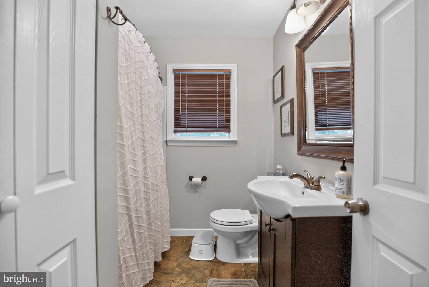 119 Virginia Ave Property Photo 11