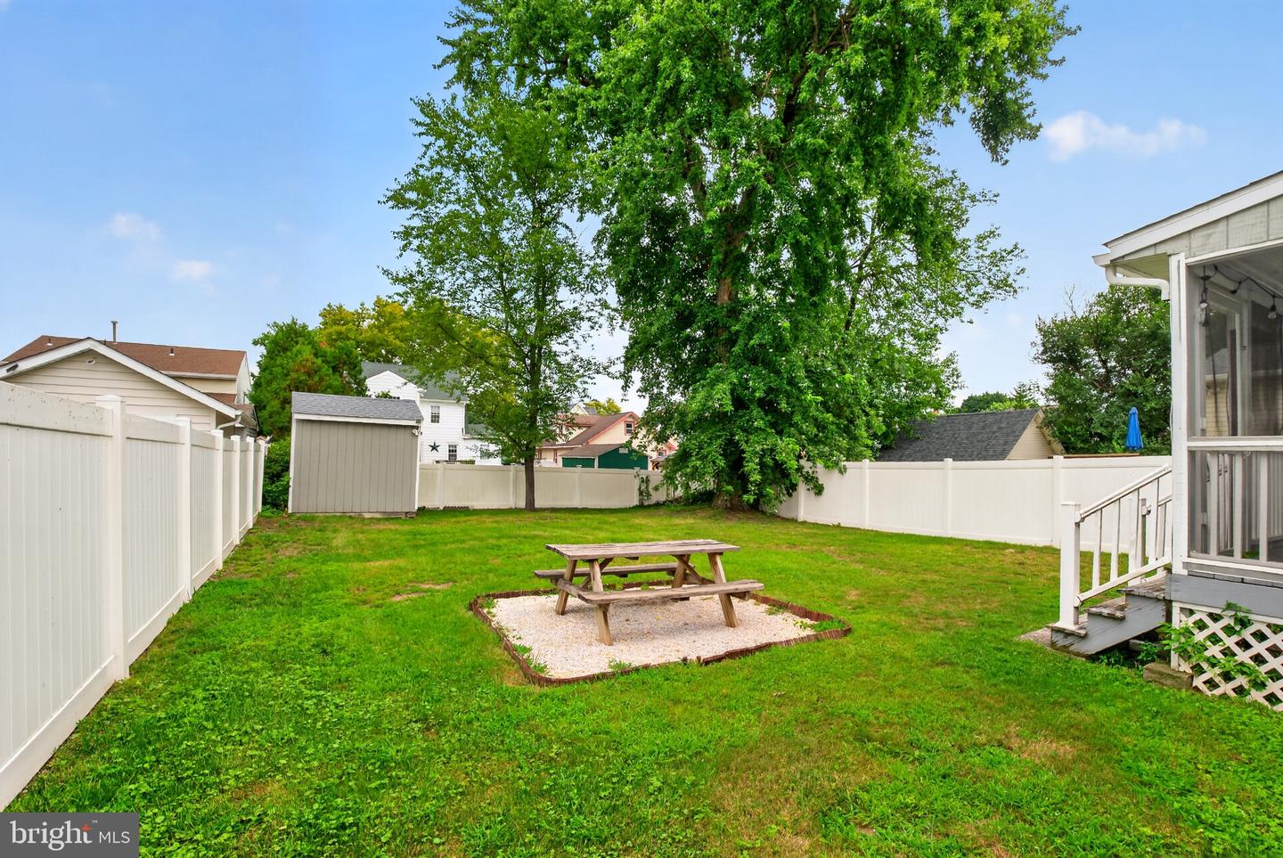 119 Virginia Ave Property Photo 15