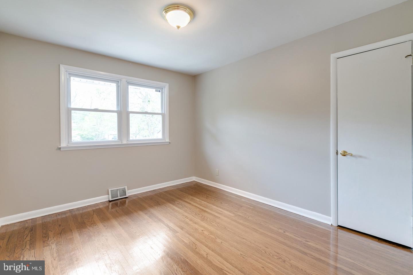400 Sheffield Rd Property Photo 17