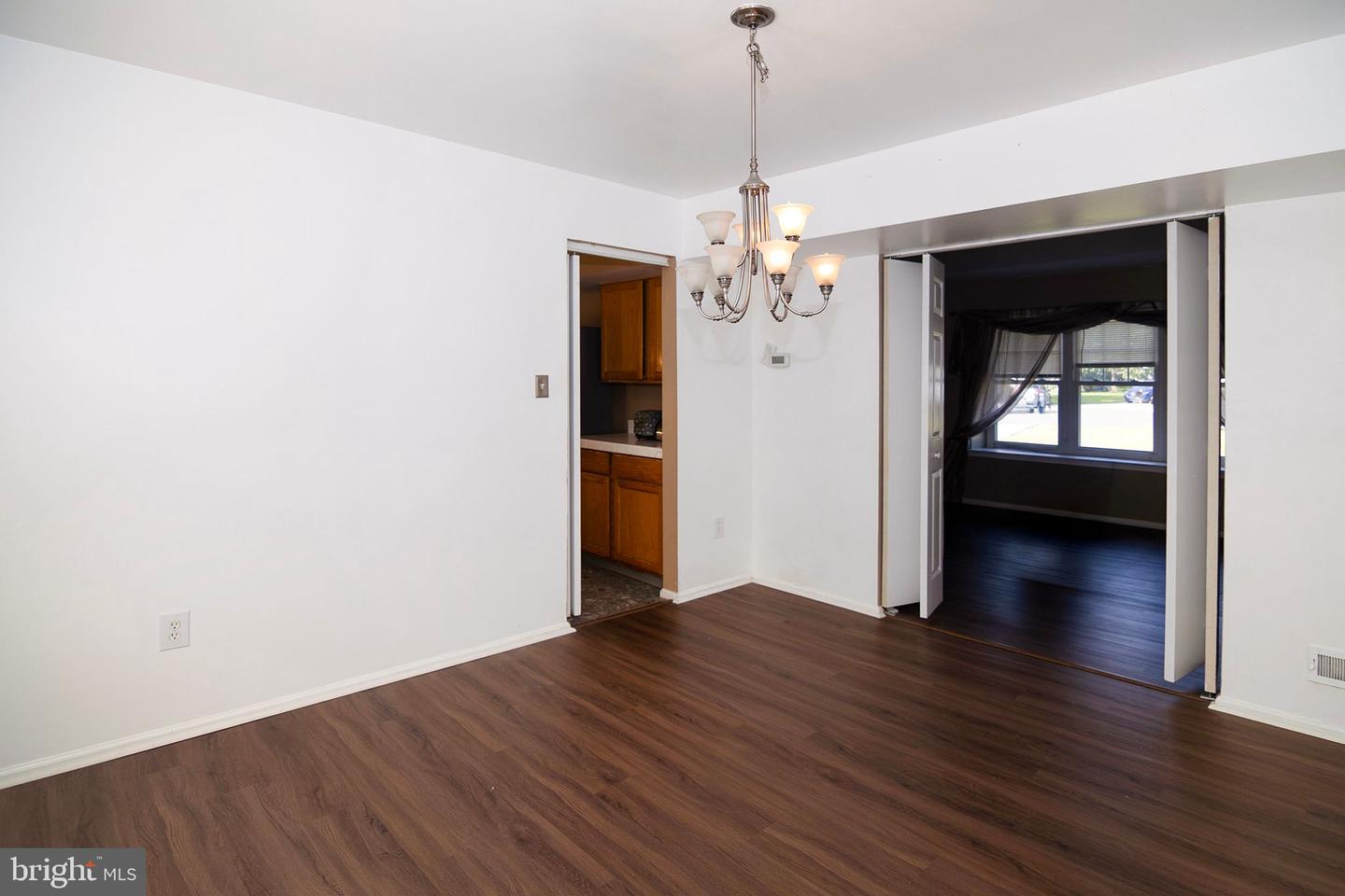 1 Bedford Ct Property Photo 18