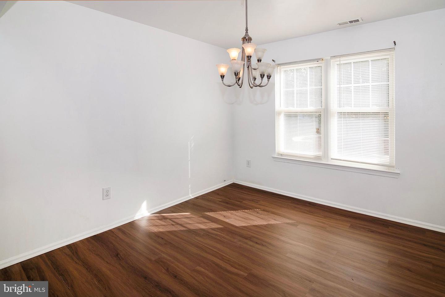 1 Bedford Ct Property Photo 19