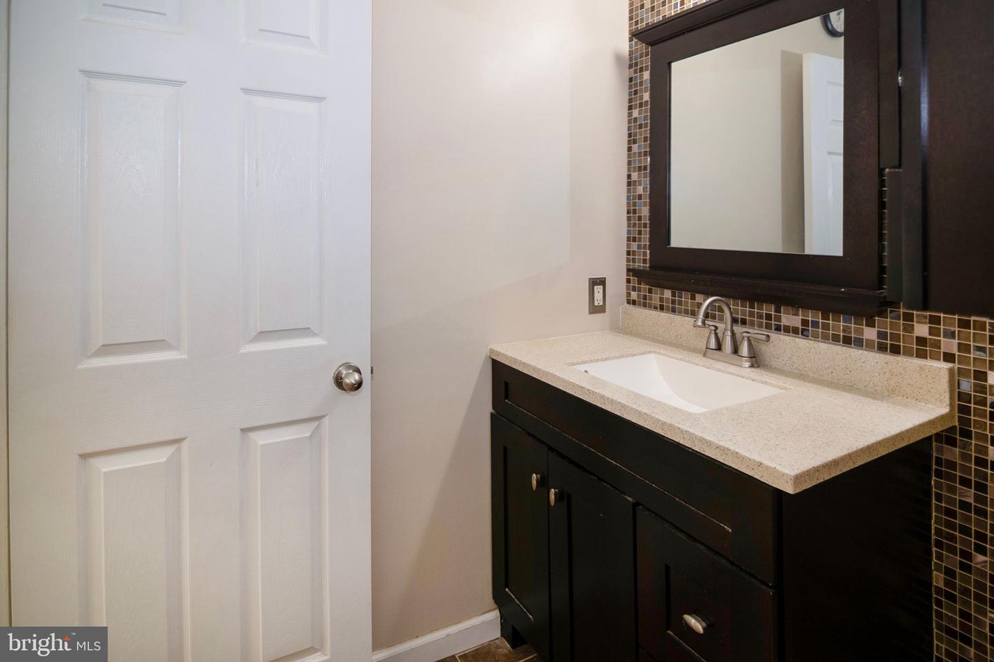 1 Bedford Ct Property Photo 22