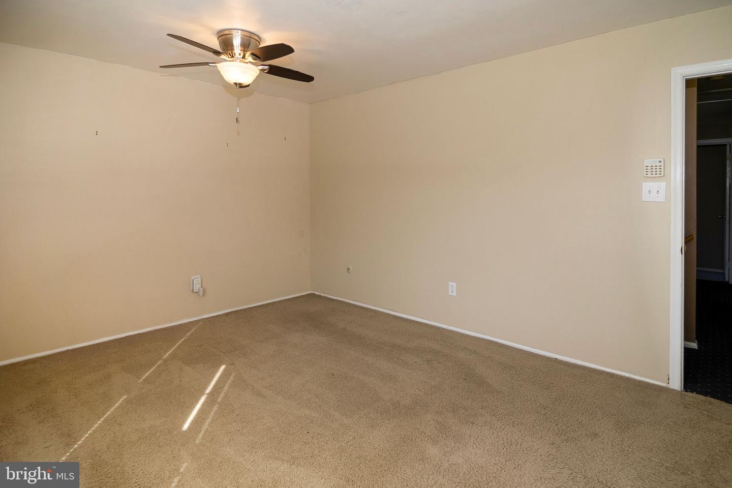 1 Bedford Ct Property Photo 27