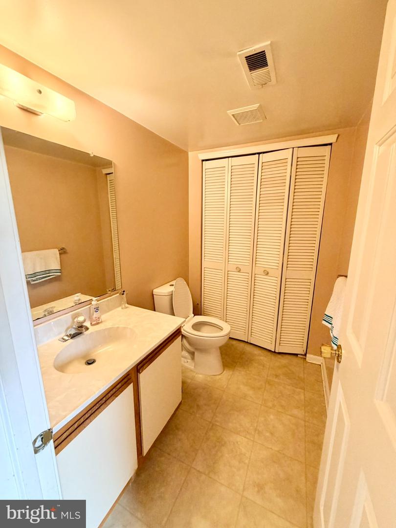 73 Fox Meadow Dr Property Photo 8