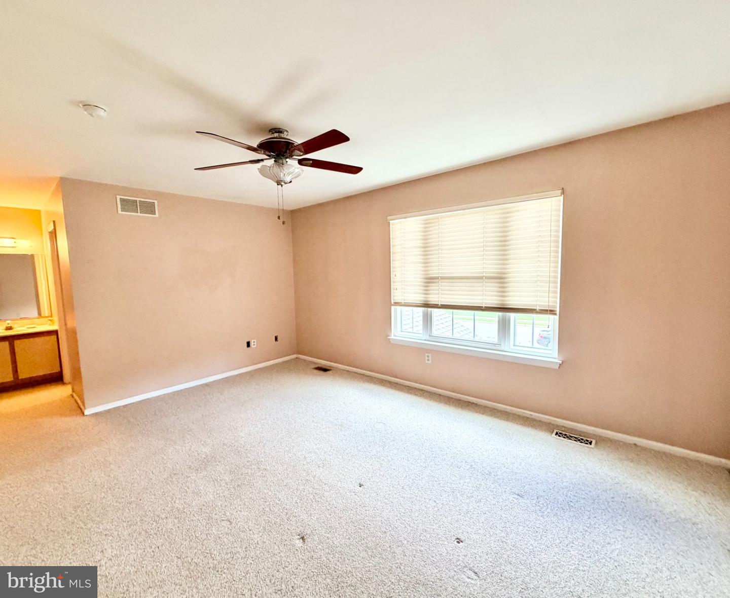 73 Fox Meadow Dr Property Photo 13