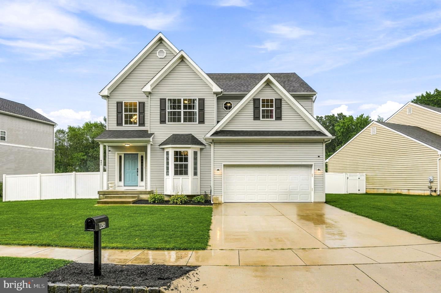 445 Waterfords Edge Ct Property Photo 1