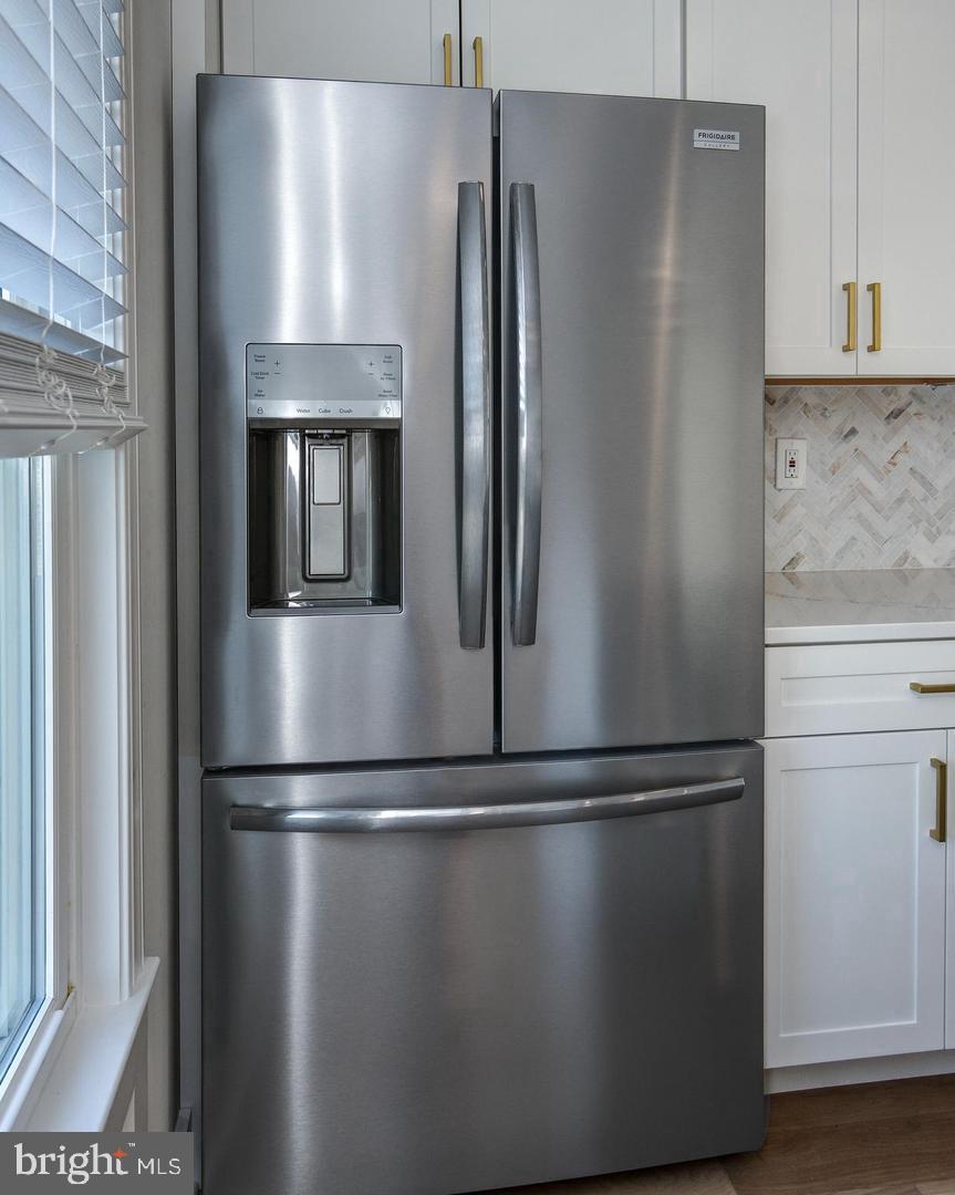 13 Wilkins Ave #2nd Fl Property Photo 9