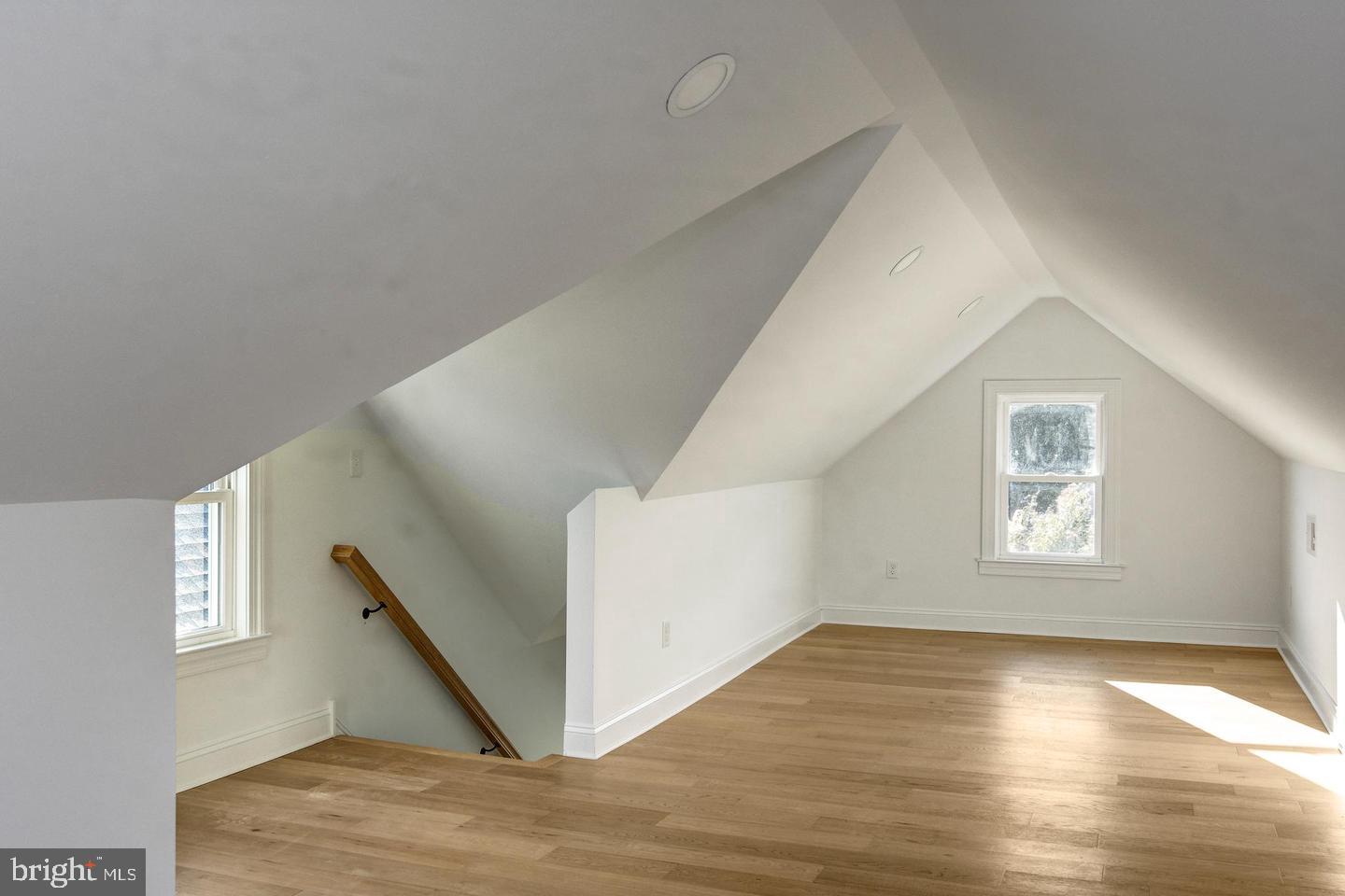 13 Wilkins Ave #2nd Fl Property Photo 18