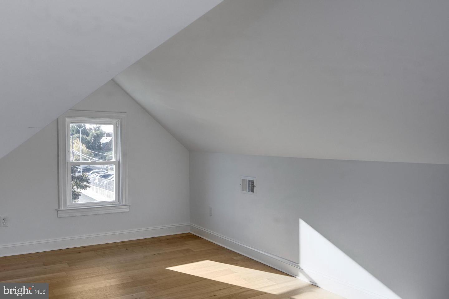 13 Wilkins Ave #2nd Fl Property Photo 19