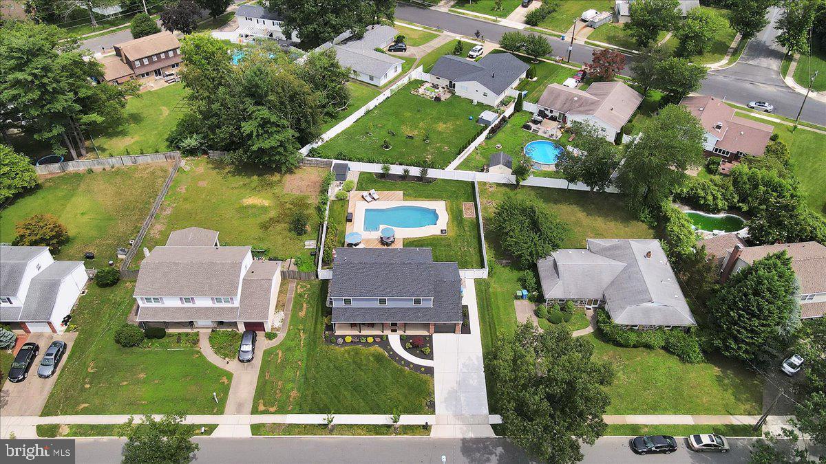 430 Hialeah Dr Property Photo 41
