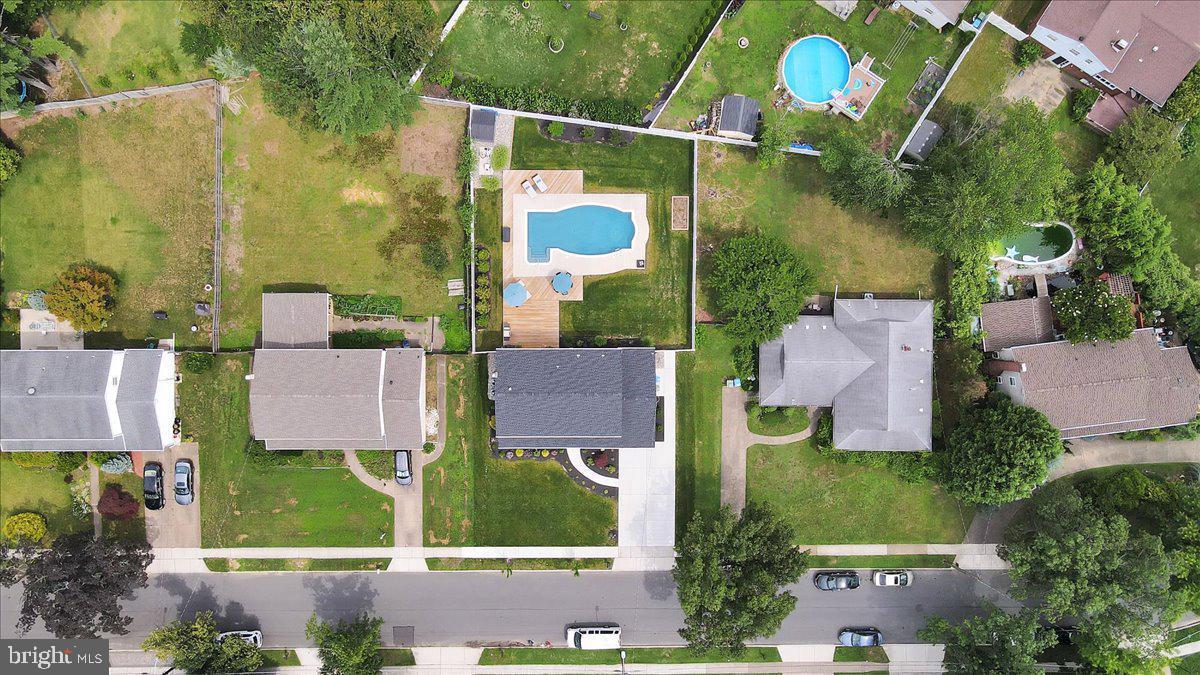 430 Hialeah Dr Property Photo 44