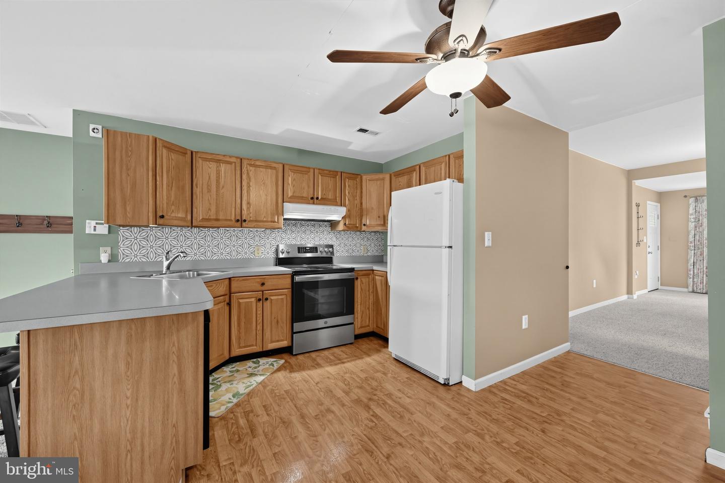 47 E Atlantic Ave Property Photo 9