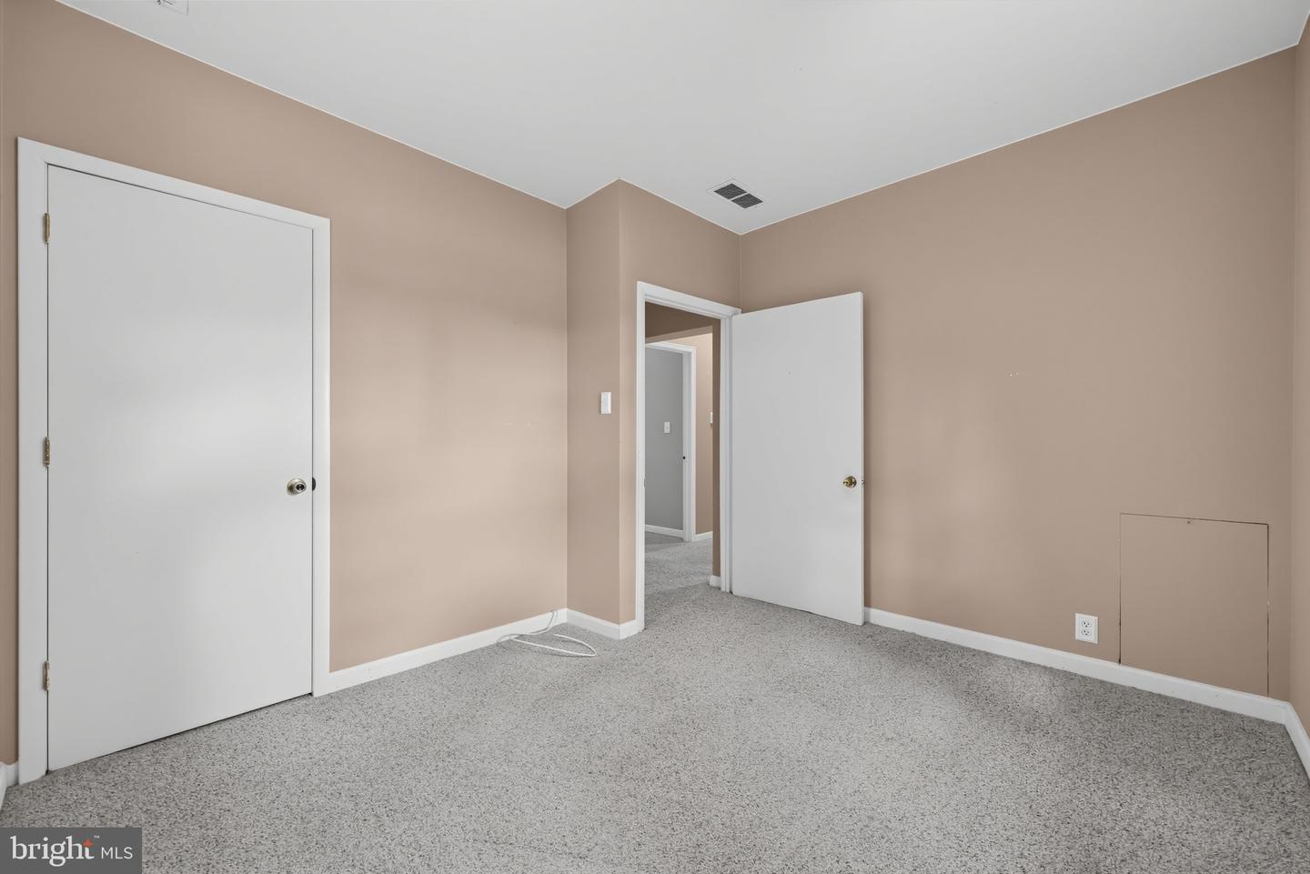 47 E Atlantic Ave Property Photo 20
