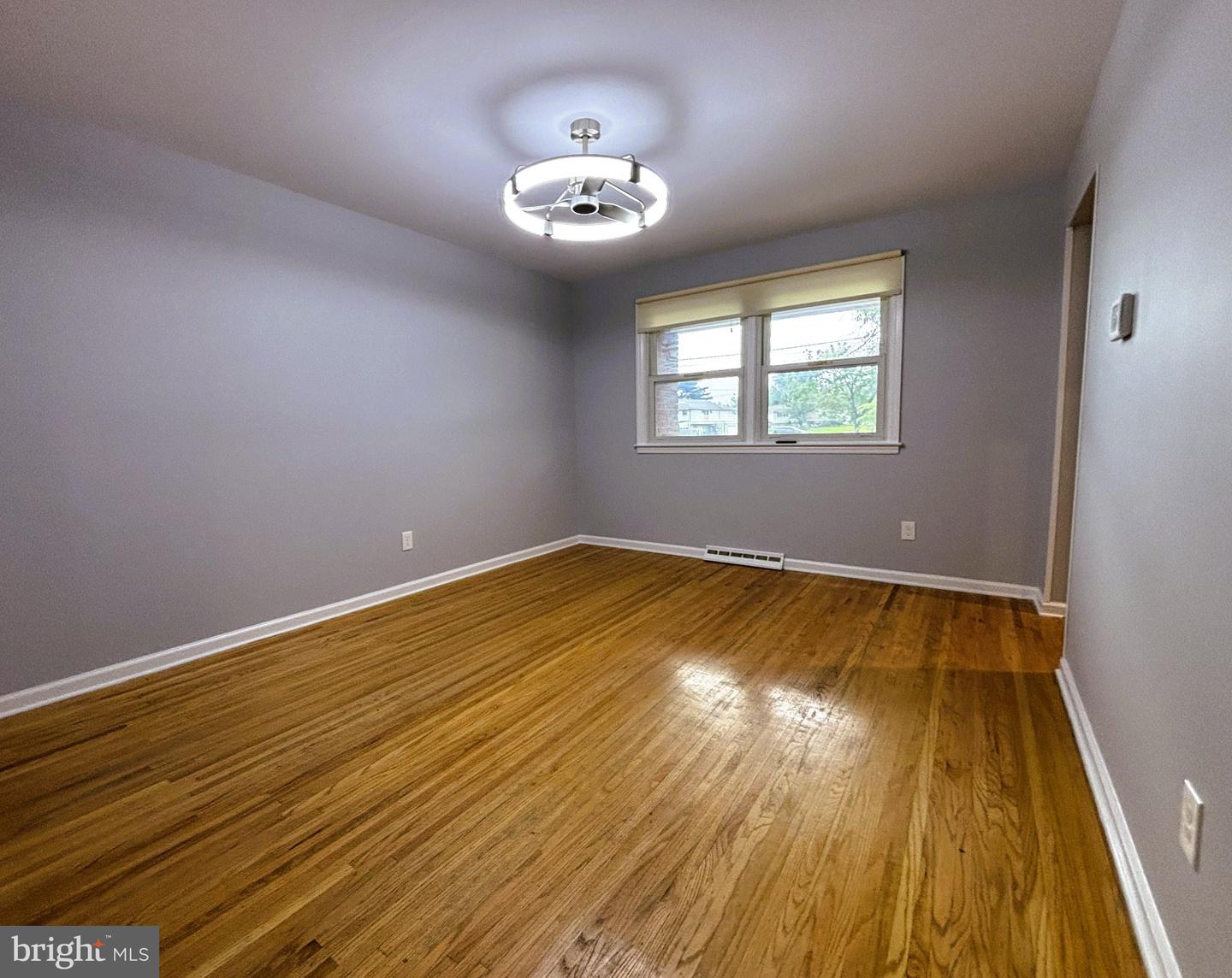 415 Monmouth Dr Property Photo 3