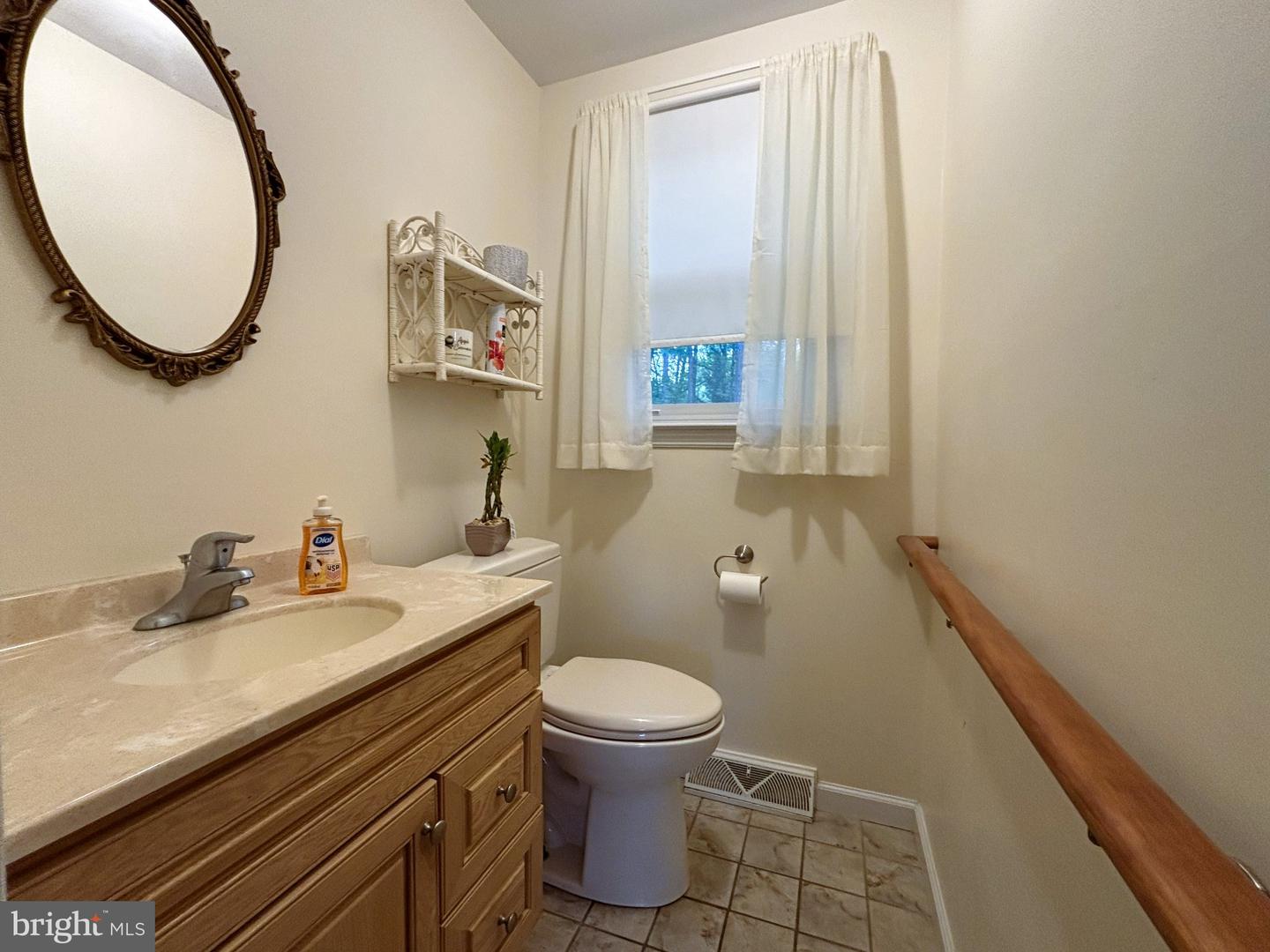 415 Monmouth Dr Property Photo 9