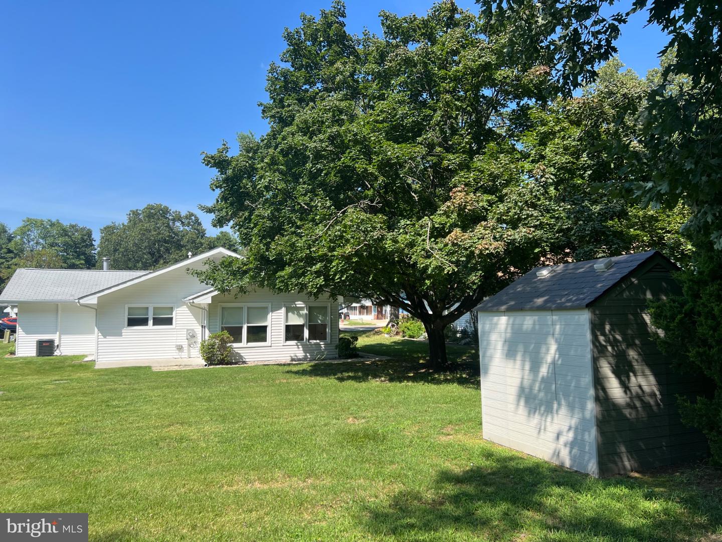 231 Elmtowne Blvd Property Photo 4