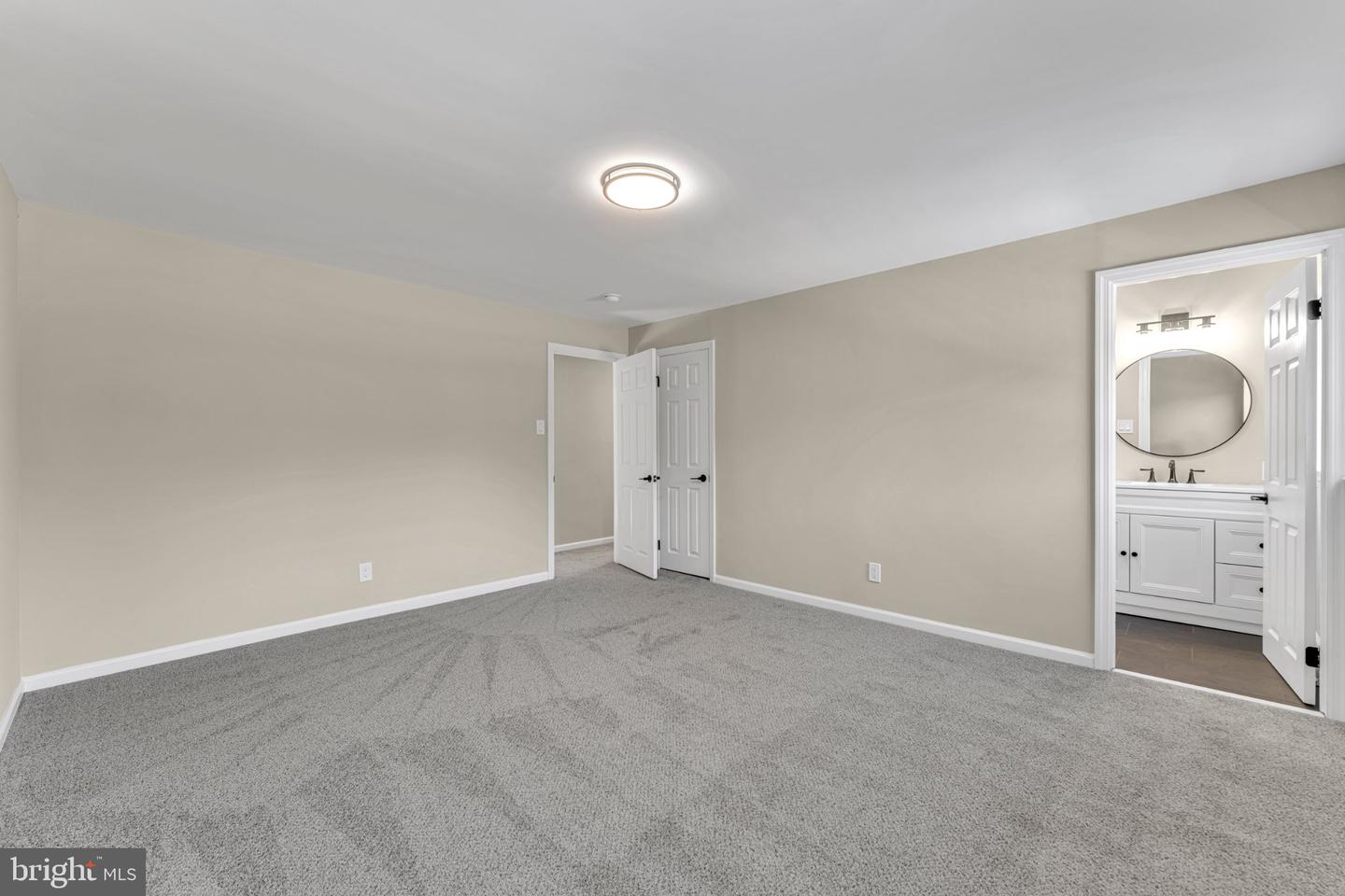 719 Crestbrook Ave Property Photo 47