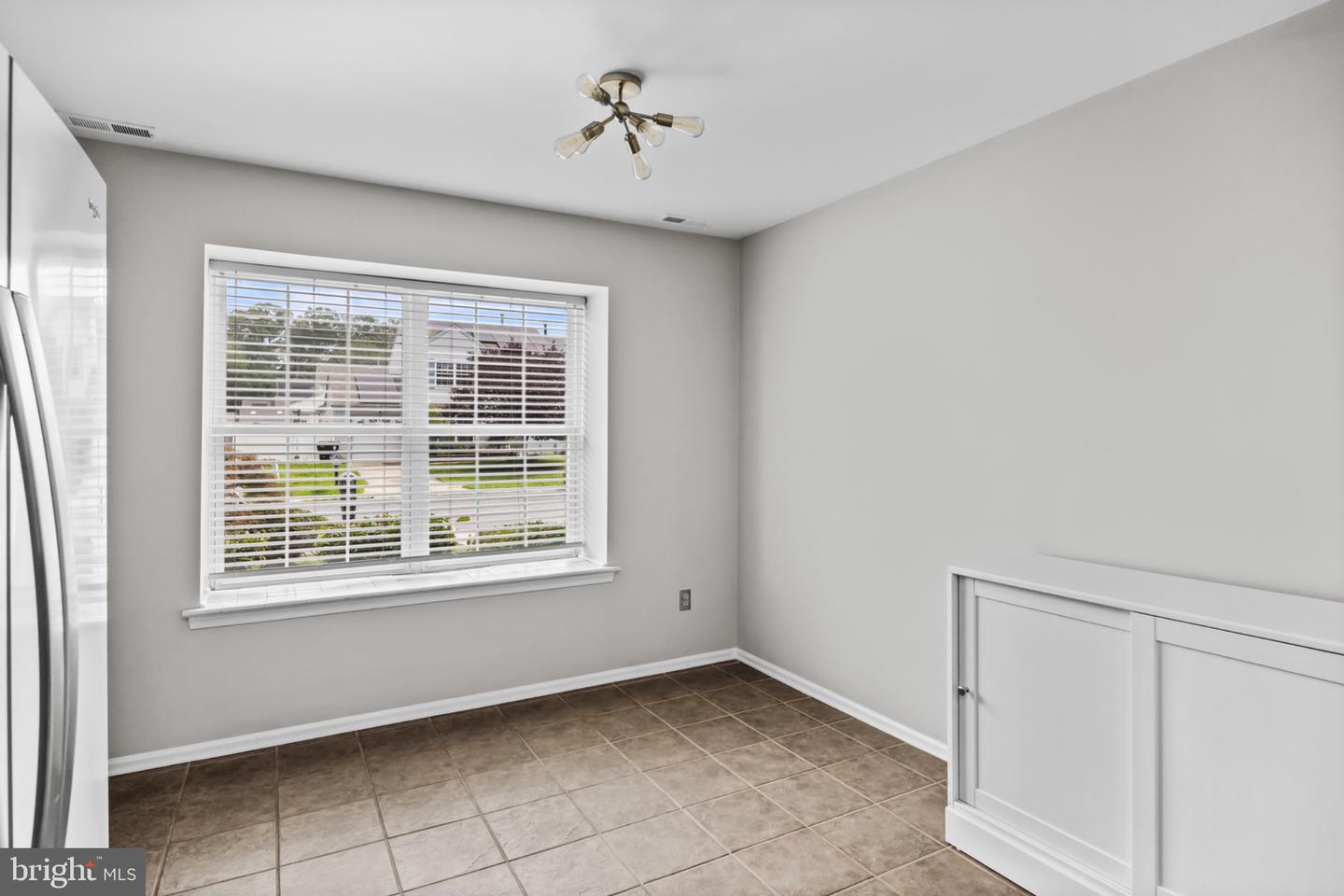 3 Harvest Ln Property Photo 13