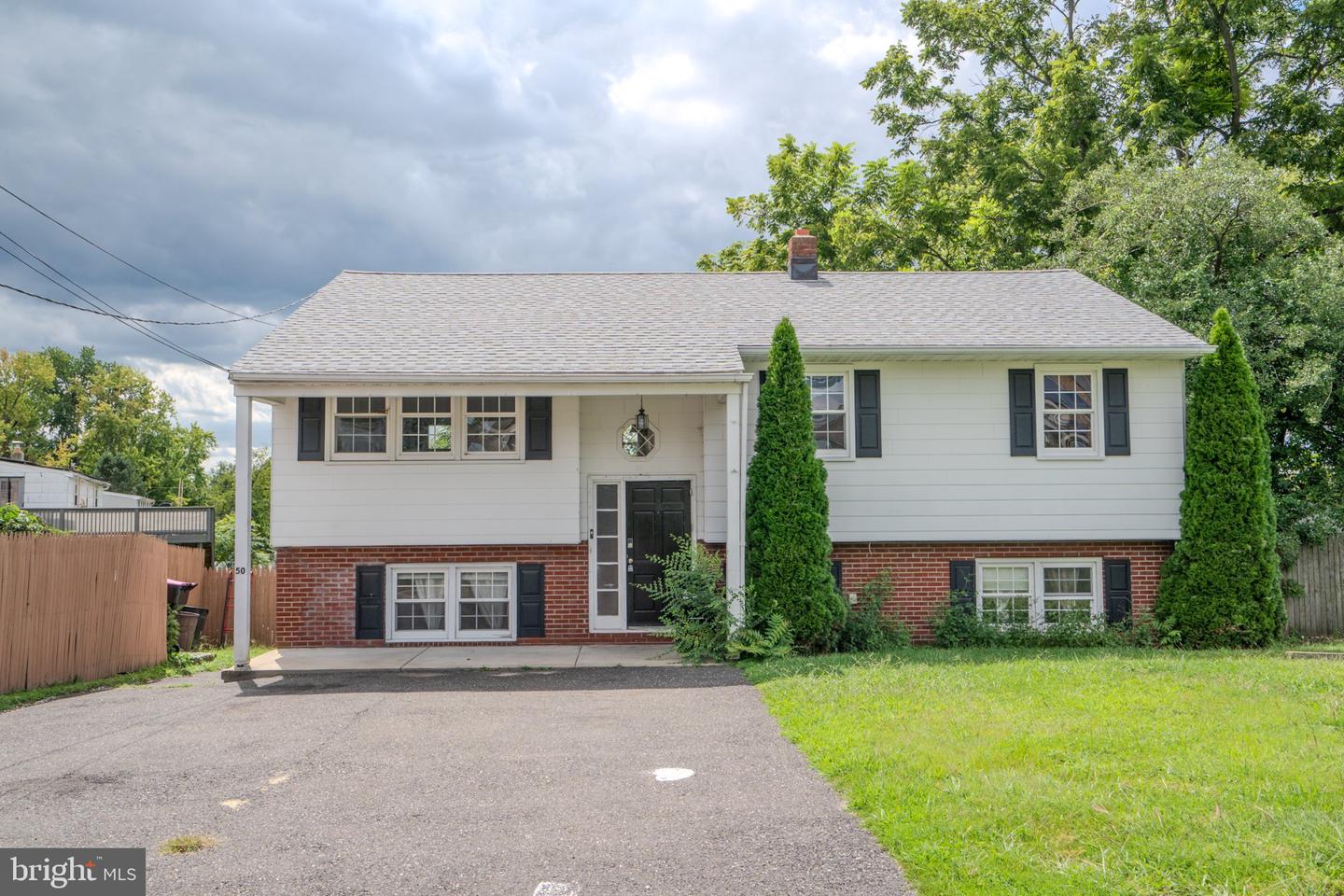 50 E LANDING RD