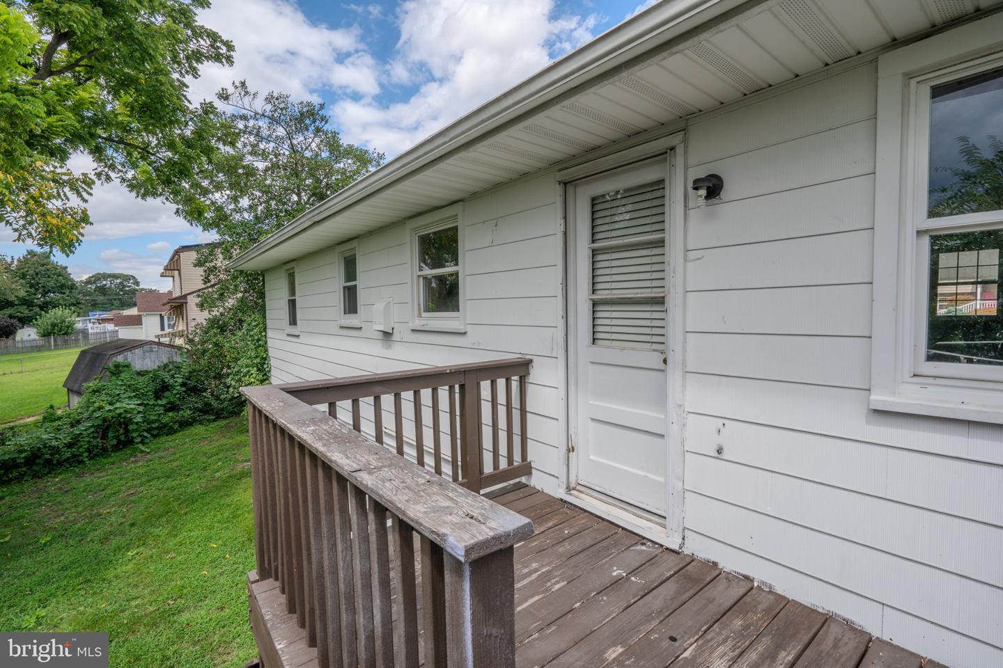 50 E Landing Rd Property Photo 11