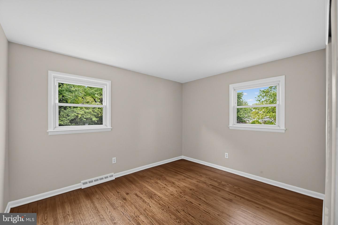 487 Fresno Dr Property Photo 21