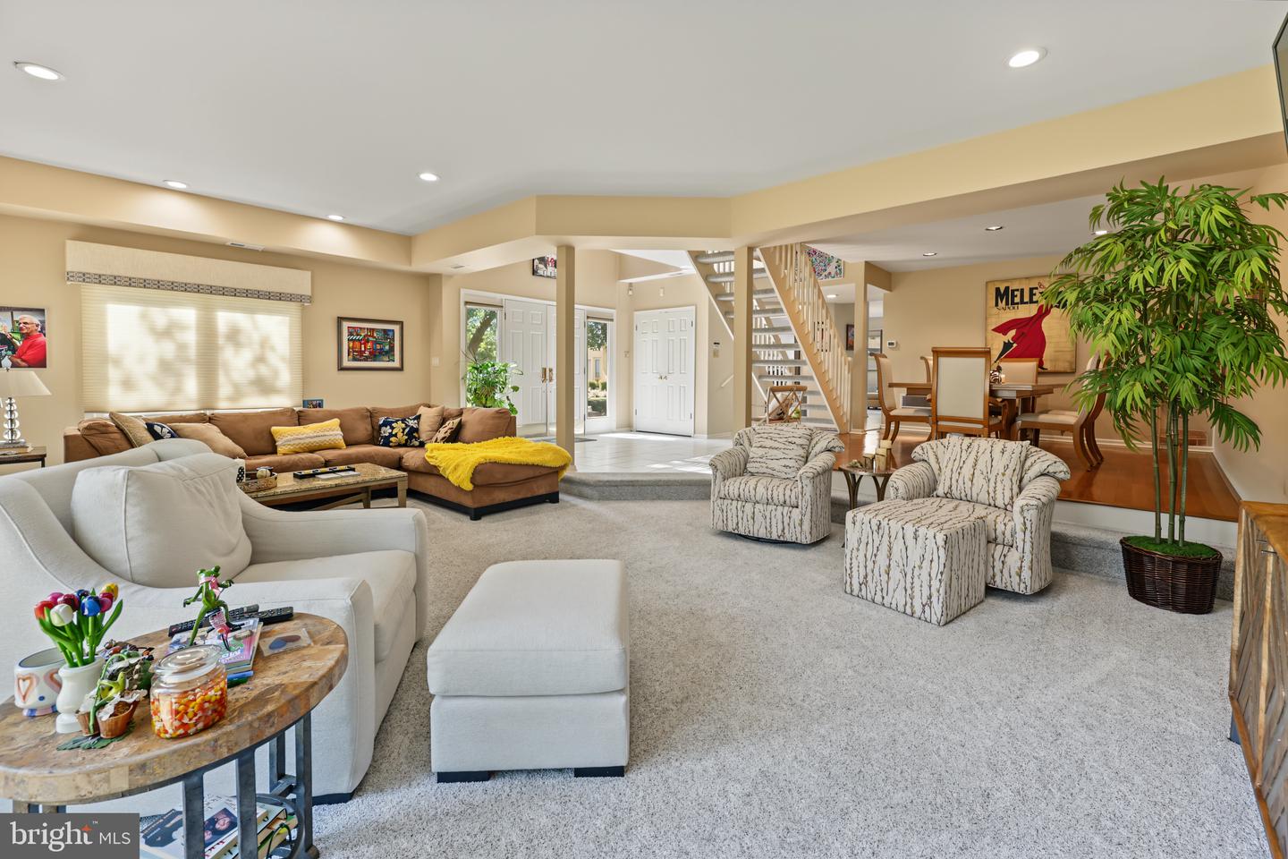 1409 CHANTICLEER DR Property Photo 1