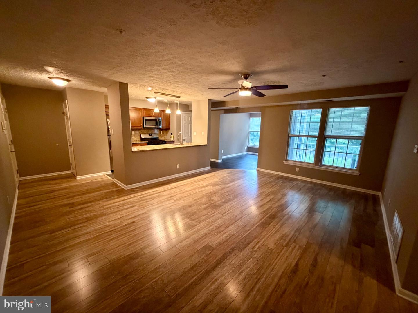 7 Kenwood Dr Property Photo 3
