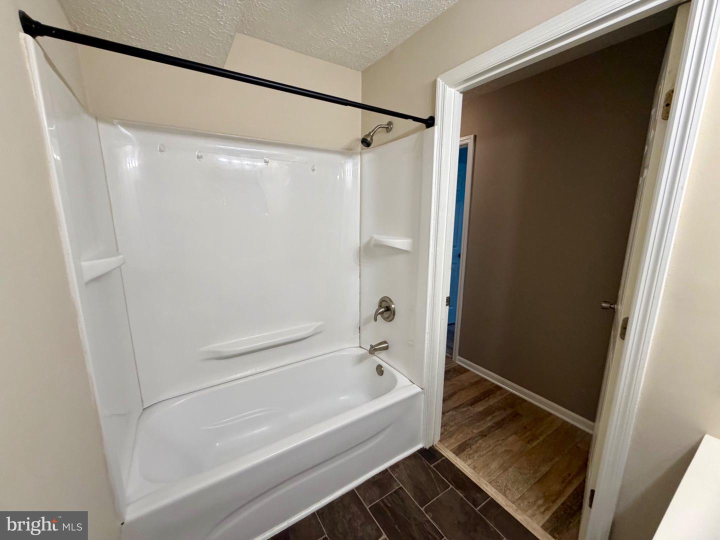 7 Kenwood Dr Property Photo 15