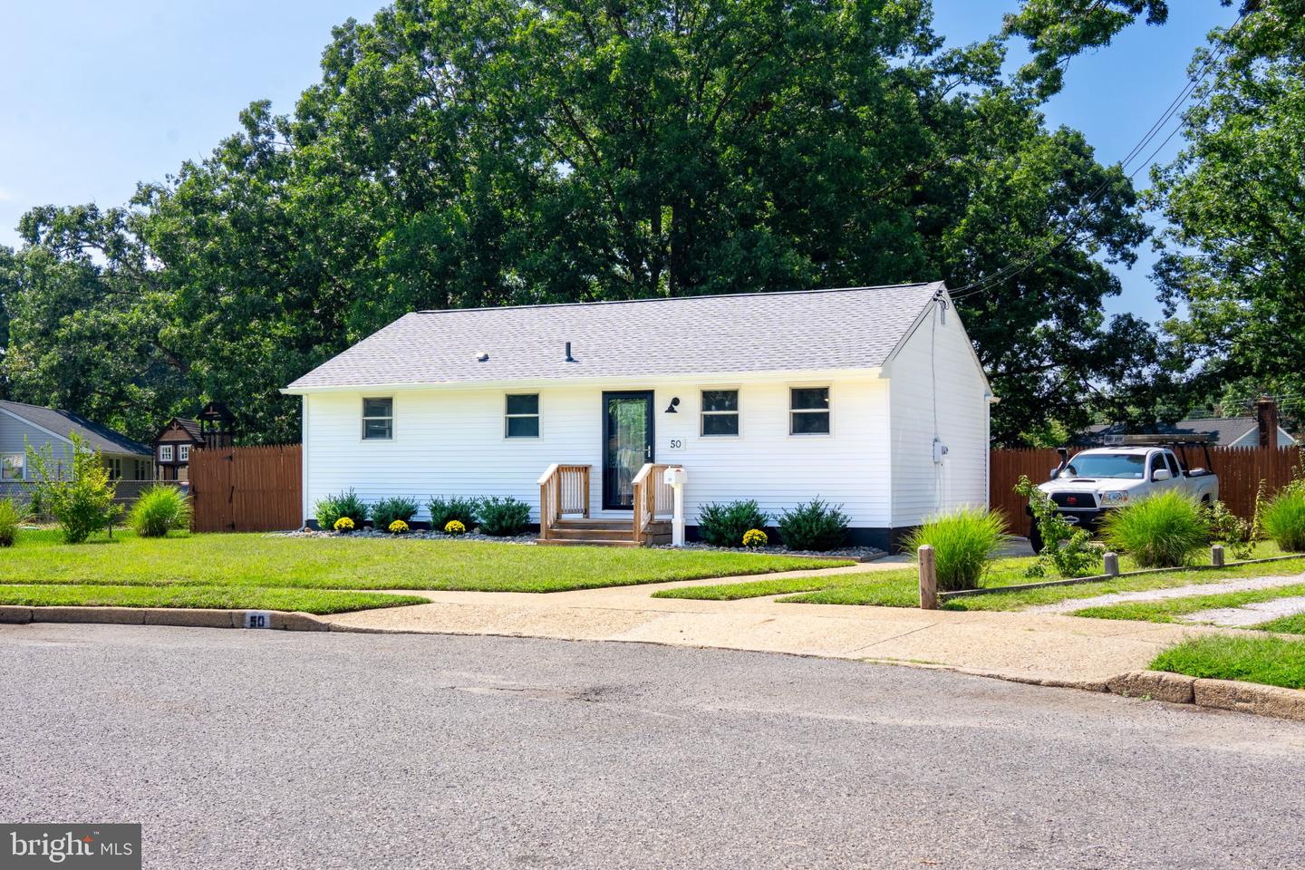 50 Valley Ct Property Photo 1