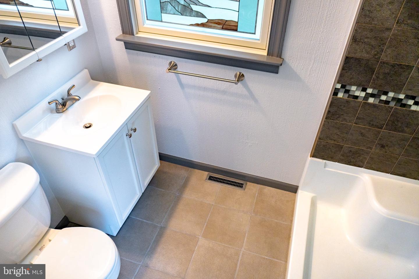 50 Valley Ct Property Photo 12