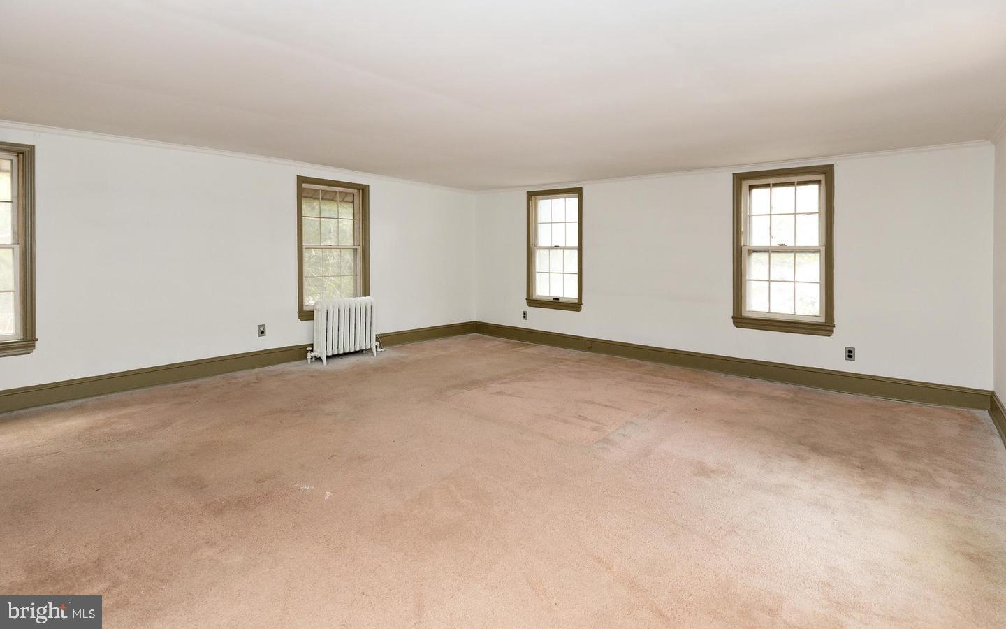15 Jerome Ter Property Photo 21