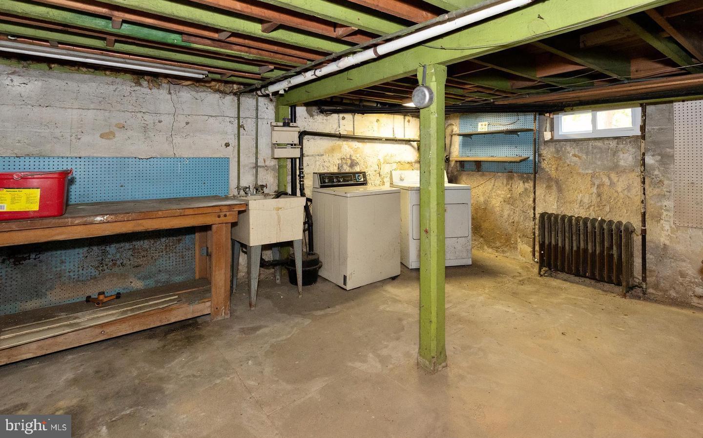 15 Jerome Ter Property Photo 37