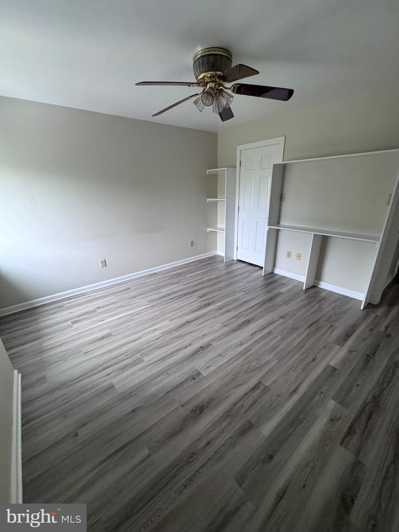 2049 Lucas Ln Property Photo 8