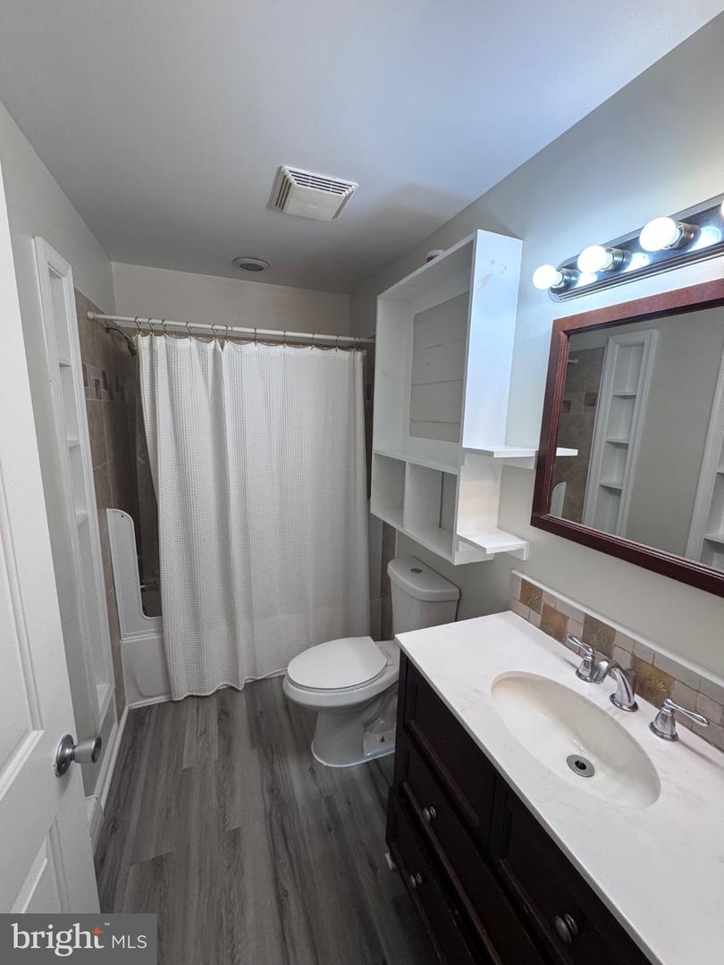 2049 Lucas Ln Property Photo 12