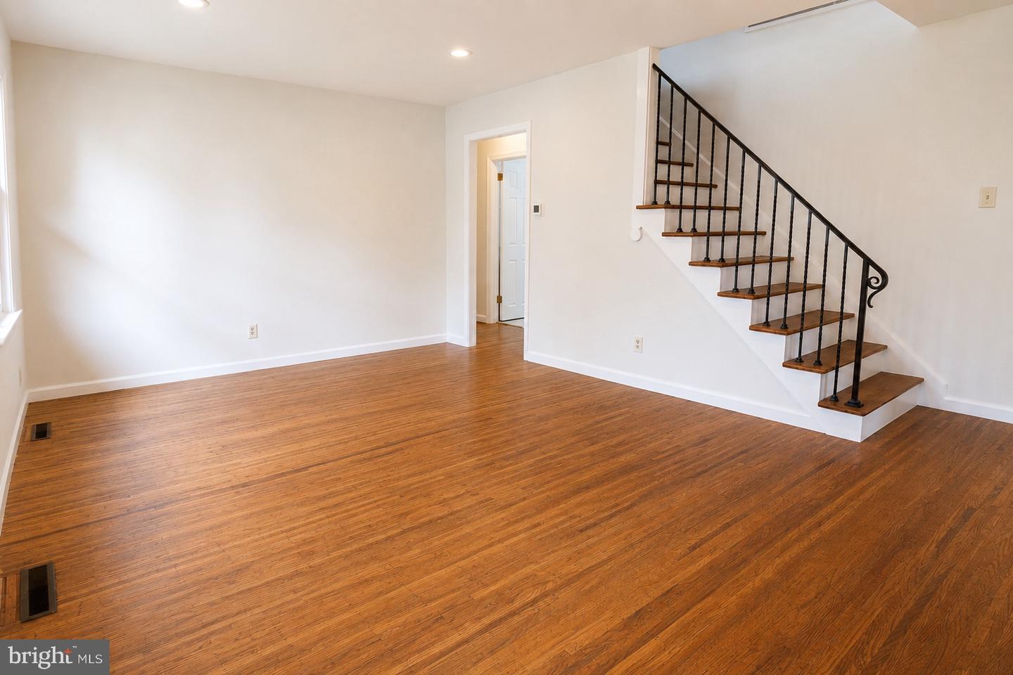 112 Sunnybrook Rd Property Photo 5