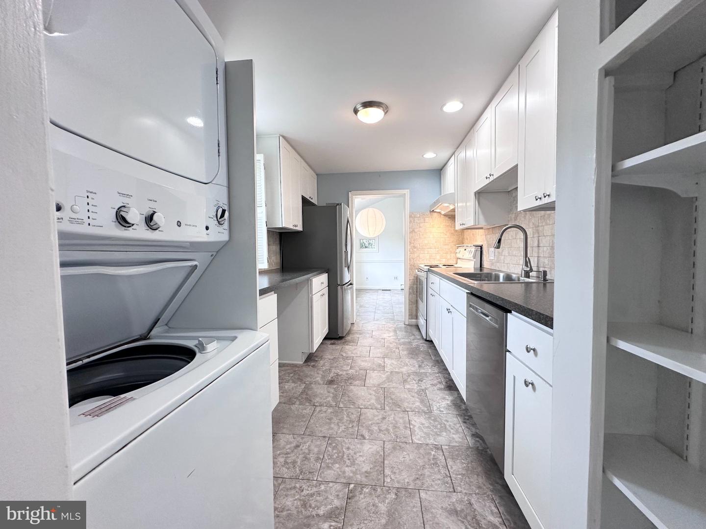 1522 Maple Ave Property Photo 4