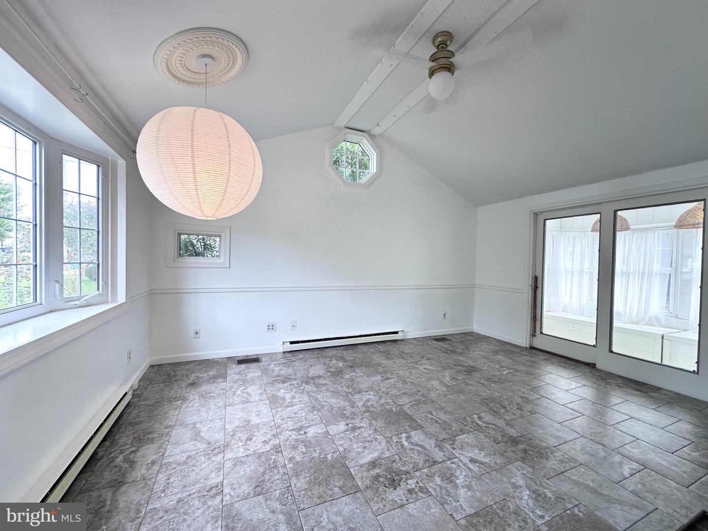 1522 Maple Ave Property Photo 7