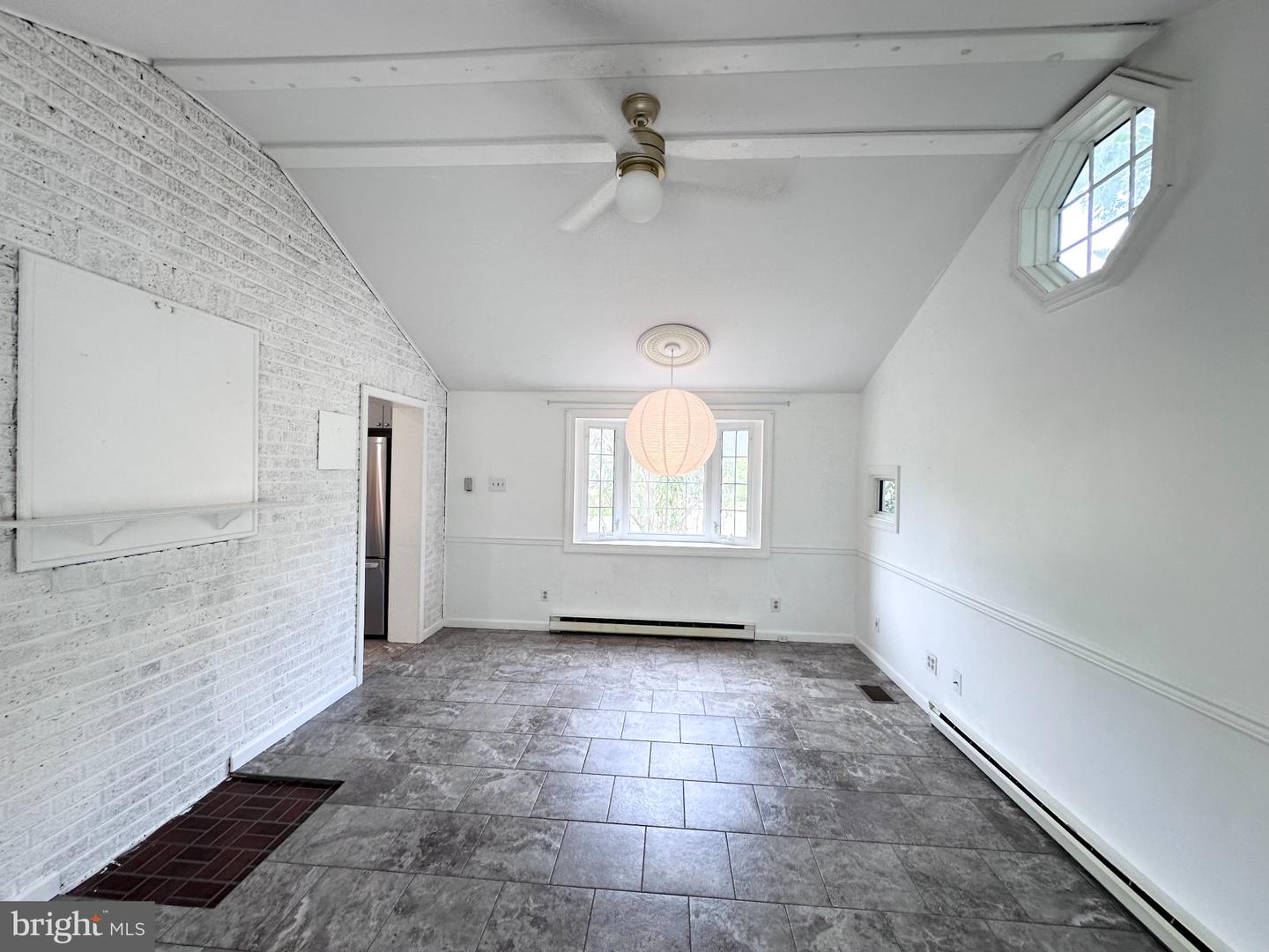1522 Maple Ave Property Photo 8