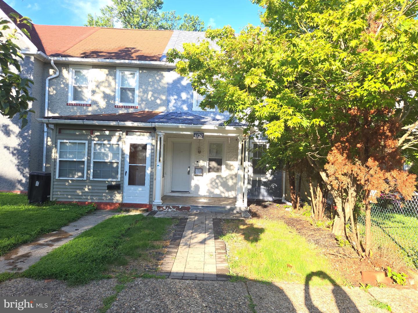 407 Paris Property Photo 1