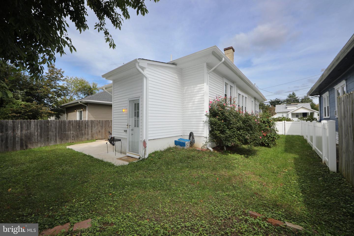 724 Willitts Ave Property Photo 33