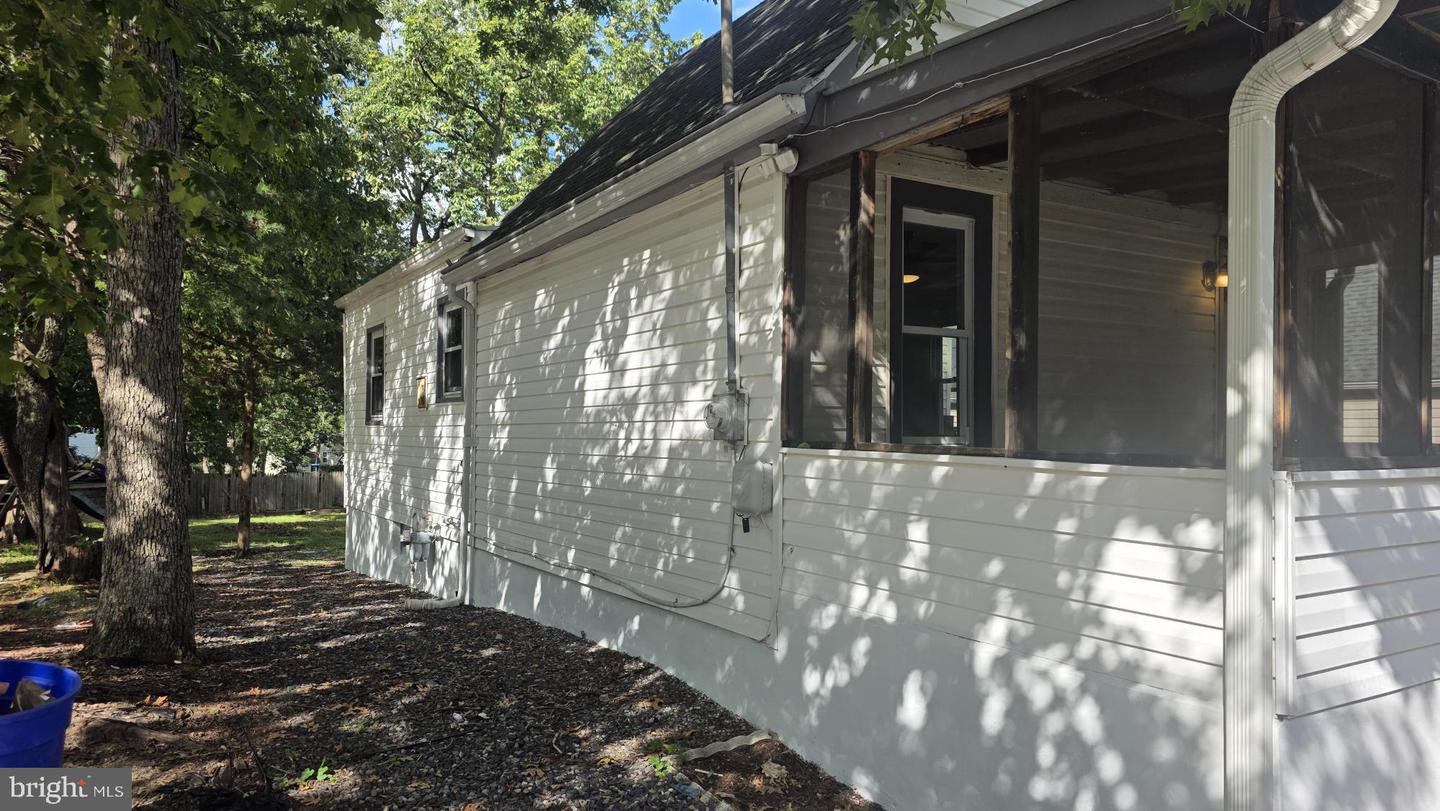 19 Hickstown Rd Property Photo 3